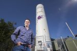 Melvin Tesselaar voor zijn Co2 silo (LR)