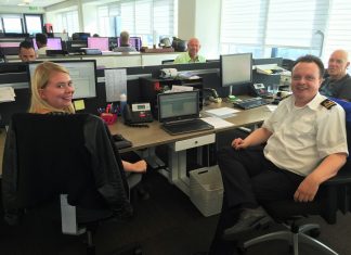 NV Port of Den Helder sluit als eerste zeehaven aan op elektronisch havensysteem Implementatie van MSW bij Petrerson in Den Helder. VLNR Lisanne Stam, Simon Slot en Mats Smit.