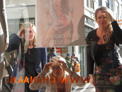 (3) vlnr Joyce Langenacker, Vivian Puype, en Sarah Dikker (foto Pressrecord)