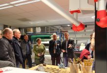 Docenten Elektrotechniek en Werktuigbouwkunde op stage bij composietbedrijven regio