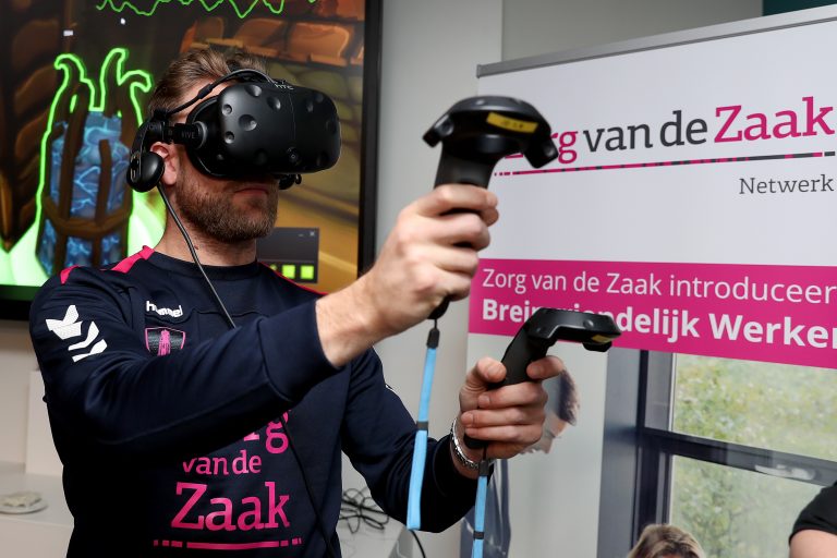 FC Utrecht-spelers trainen stressvaardigheid via Virtual Reality game Stressjam
