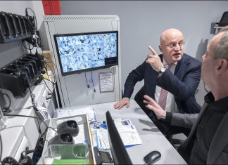 Minister Justitie en Veiligheid trapt campagne ‘Excellent Cameratoezicht’ af bij Action Haarlem