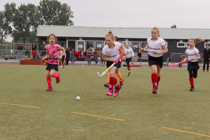 Persfoto wedstrijd Hockeyclub Spaarndam