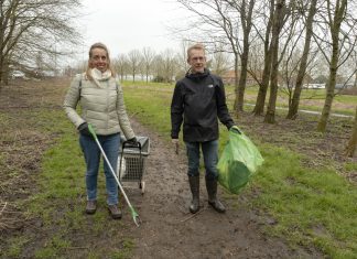Buurt Cleanup Nieuw-Vennep wandelt met een missie