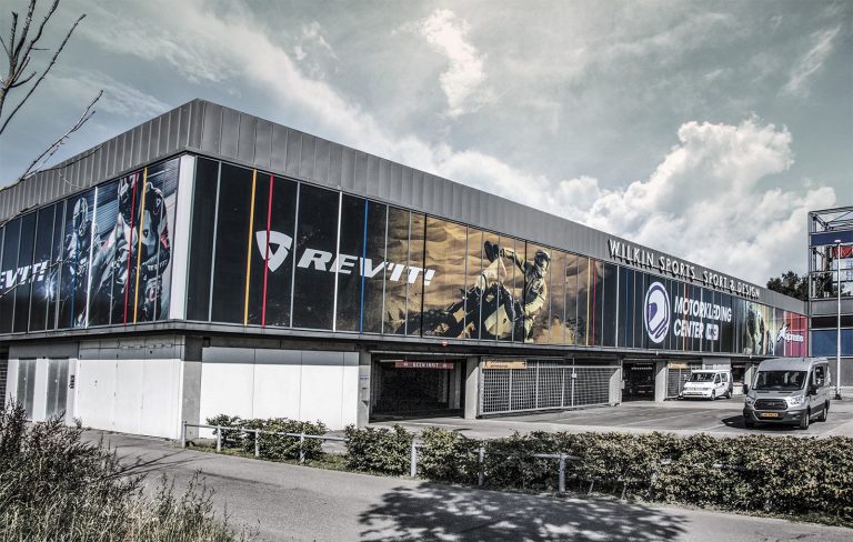 Motorkledingmerk RICHA verwerft belang in grootste (online) motorkledingwinkel van de Benelux