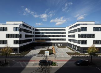 Duitse adesso Group slaat grote slag met overname van drie Nederlandse software-ontwikkelaars Adesso-Geschäftsstelle Dortmund . Photo credits Hans Juergen Landes.