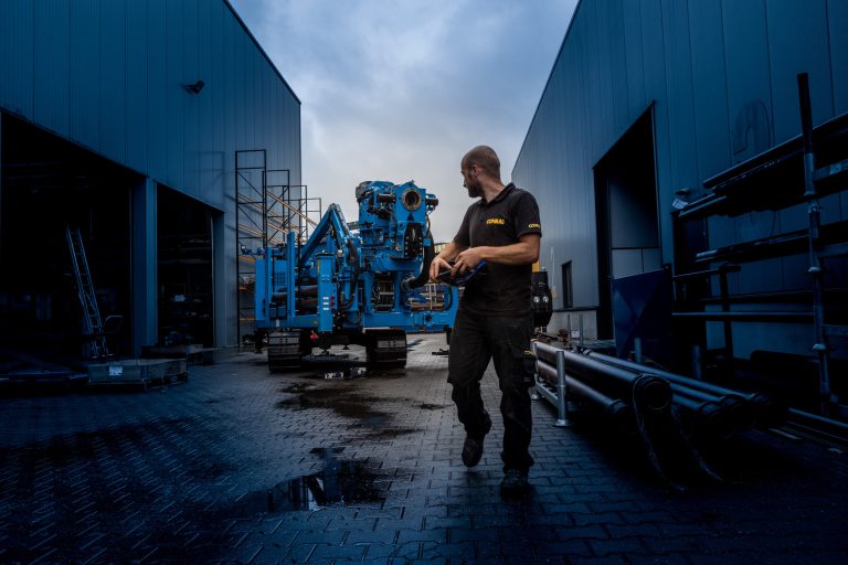 Eerste volledig elektrische grondboorinstallatie ter wereld komt tegemoet aan strengere eisen bouwwereld