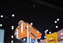 ARAG en KNVB op zoek naar de amateurscheidsrechter van het jaar De Scheidsrechter van het Jaar bokaal.