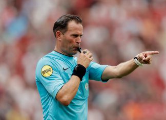 Stemfase Amateurscheidsrechter van het Jaar-verkiezing gestart Referee *Bas Nijhuis*