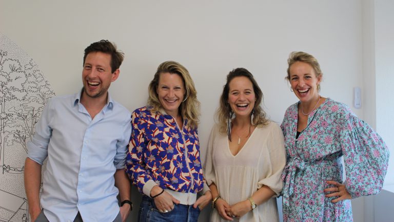 vlnr: Joris van der Steuijt, Mariolein van der Plas, Els Hoebee, Anne Spapens.