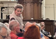 Anita Witzier toert in oktober door Noord-Holland om senioren te informeren over online oplichting